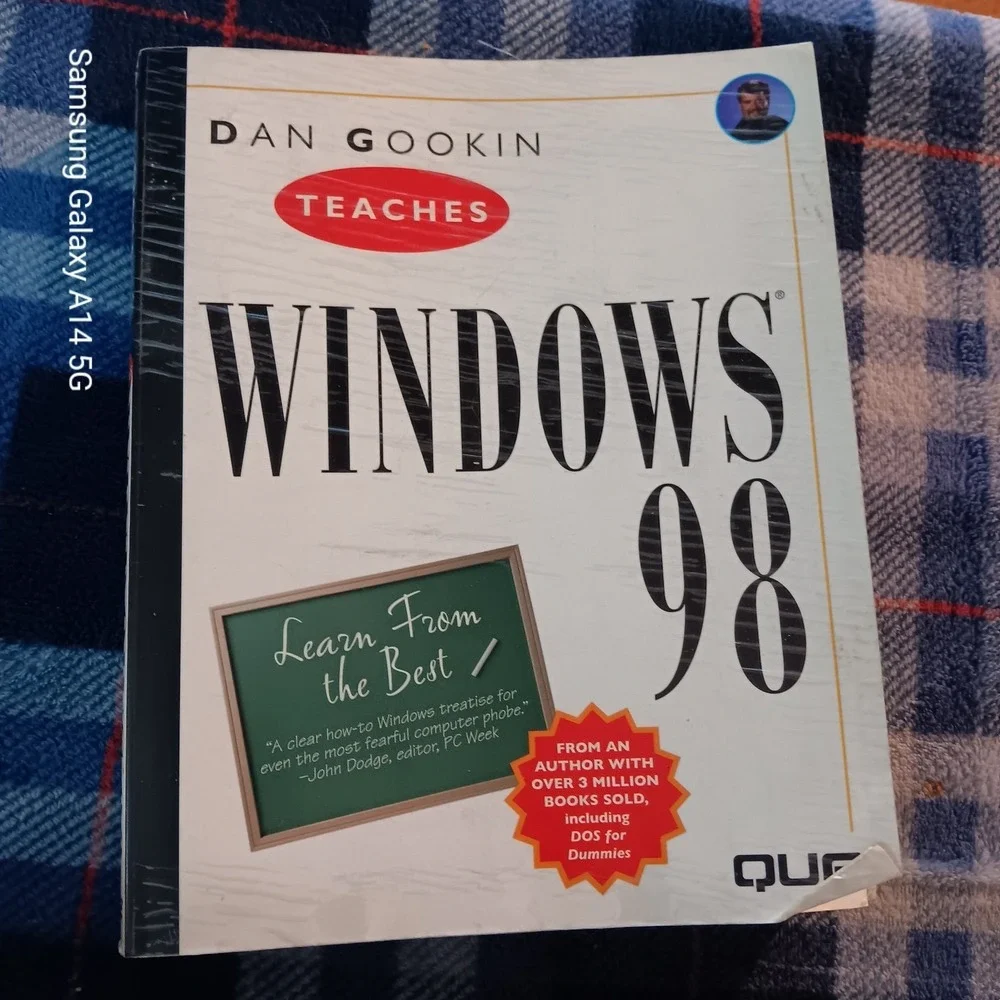 DAN GOOKIN Teaches Windows 98 Beginners Computer Guide QUE Paperback 1998 7x9